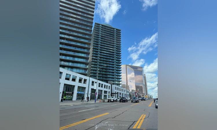 308-5508 Yonge Street NE