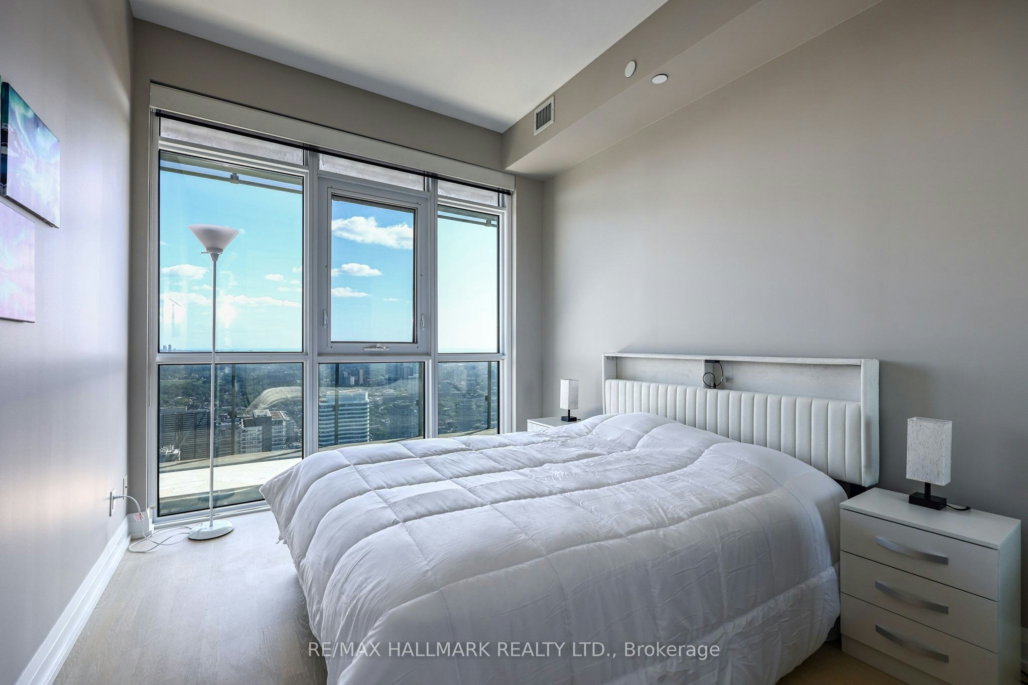6005-7 Grenville Street, Toronto, ON, M4Y 0E9 - 38