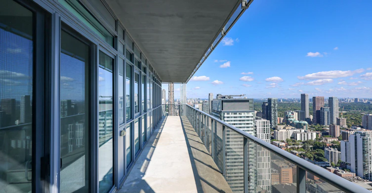 6005-7 Grenville Street, Toronto, ON, M4Y 0E9 - 4