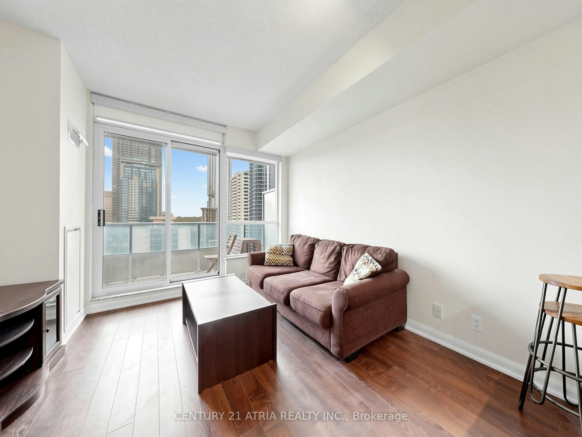 1401-500 Sherbourne Street, Toronto, ON, M4X 1L1 - 3