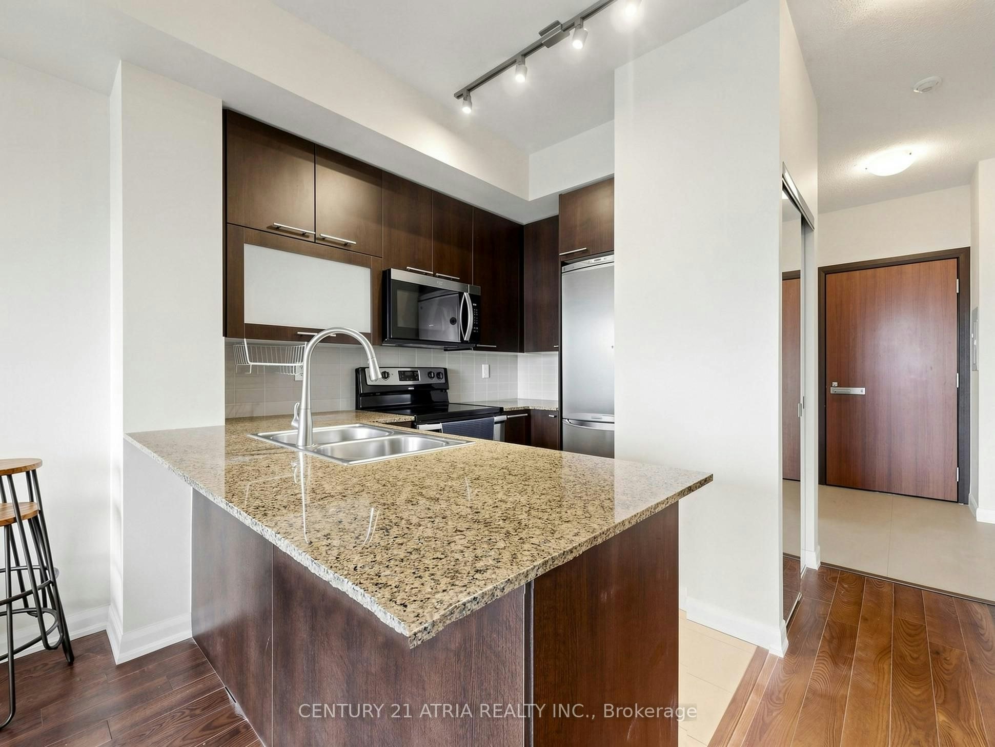 1401-500 Sherbourne Street, Toronto, ON, M4X 1L1 - 8