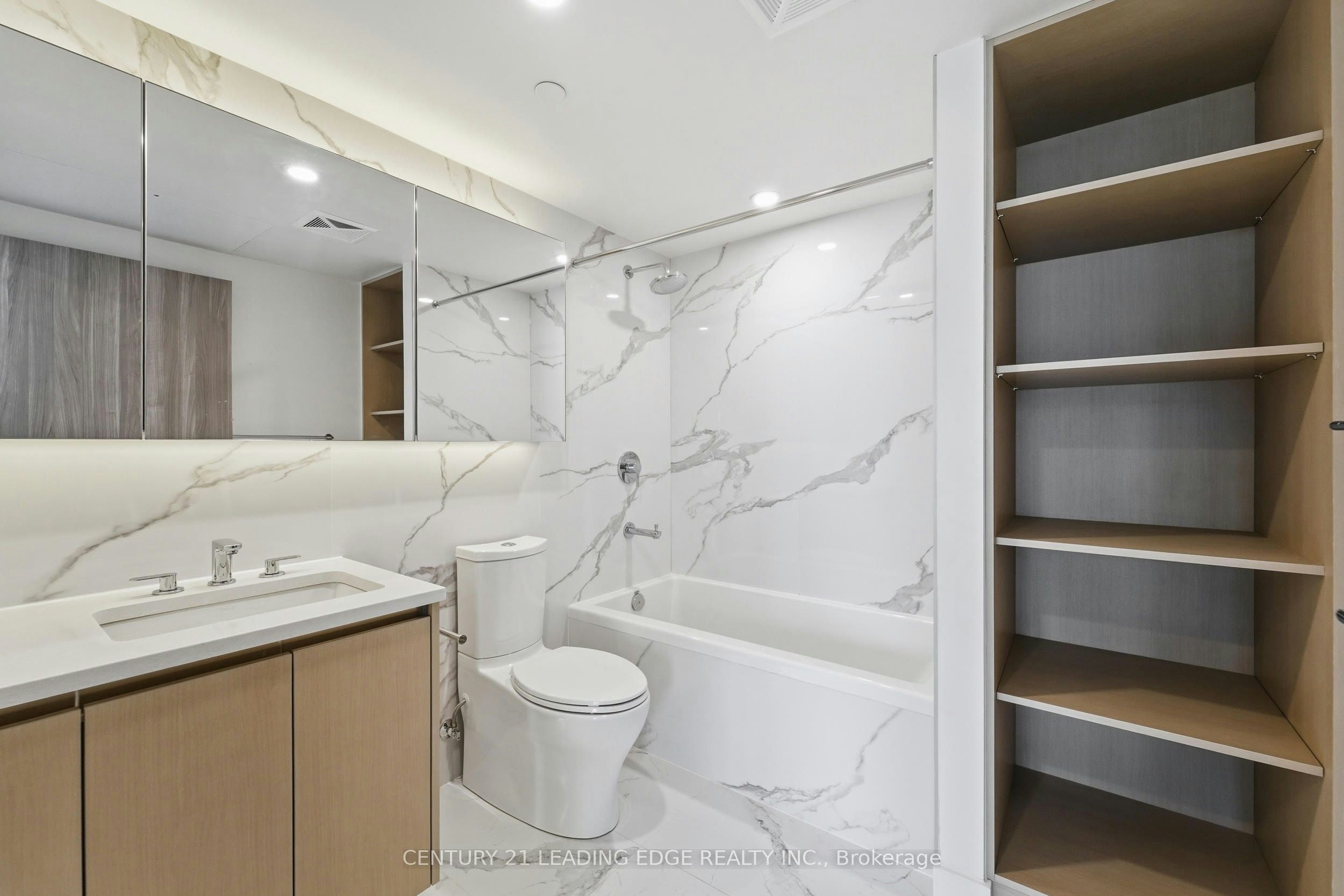 622-3 Concord Cityplace Way, Toronto, ON, M5V 0X4 - 11