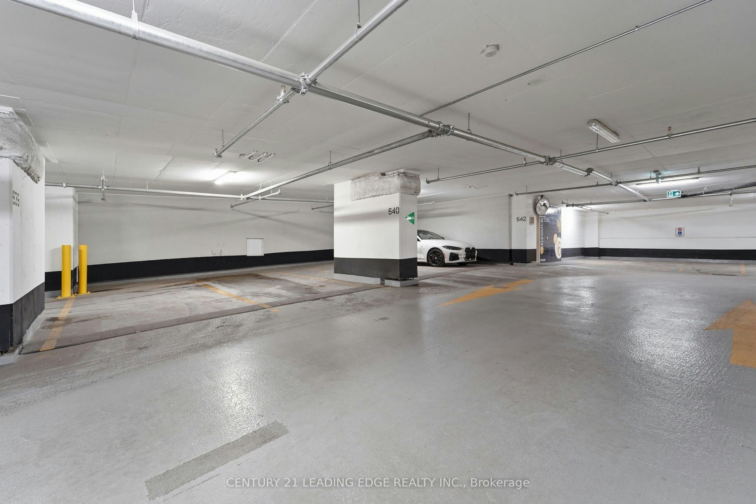 622-3 Concord Cityplace Way, Toronto, ON, M5V 0X4 - 27
