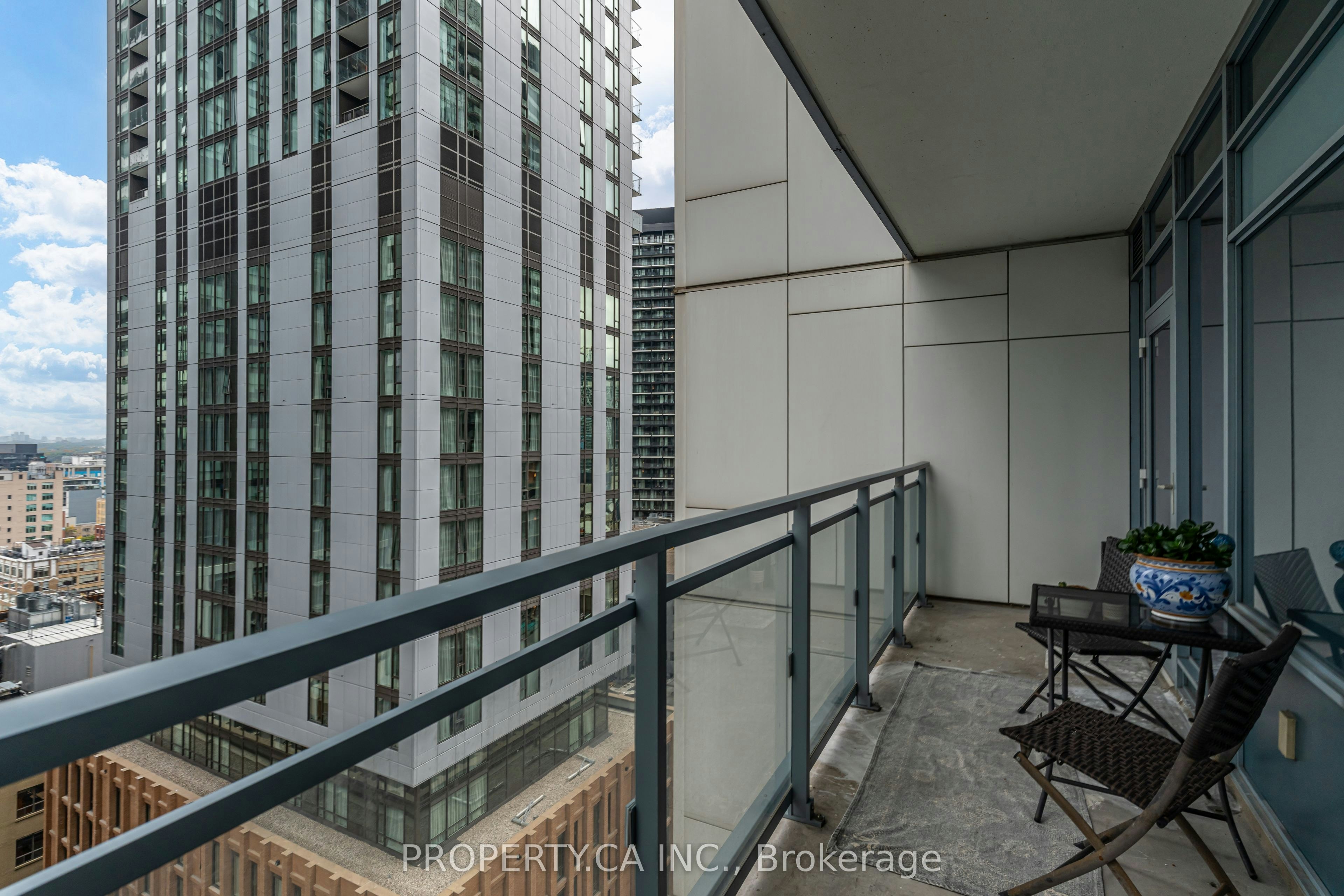 1801-21 Widmer Street, Toronto, ON, M5V 0B8 - 26