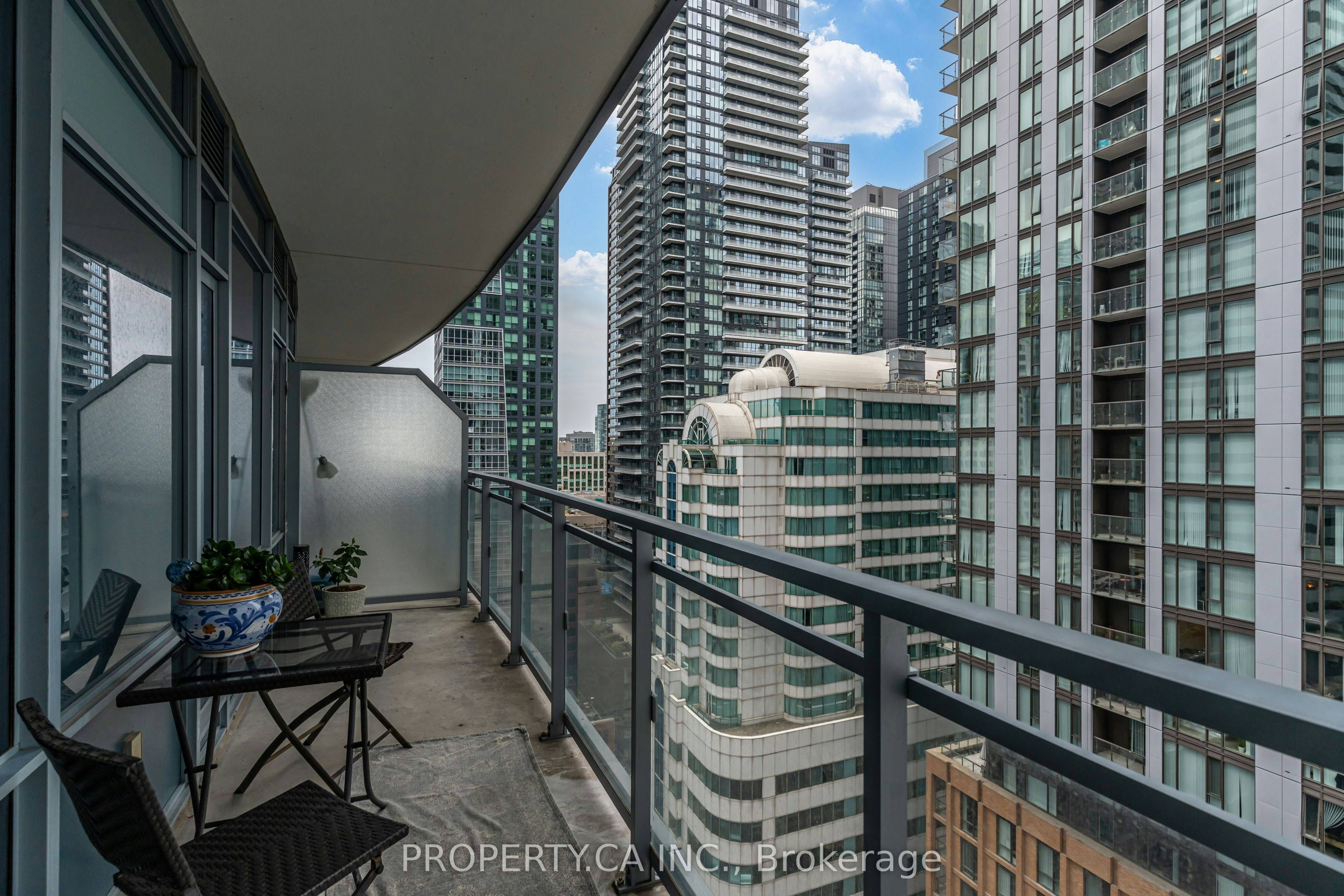 1801-21 Widmer Street, Toronto, ON, M5V 0B8 - 24