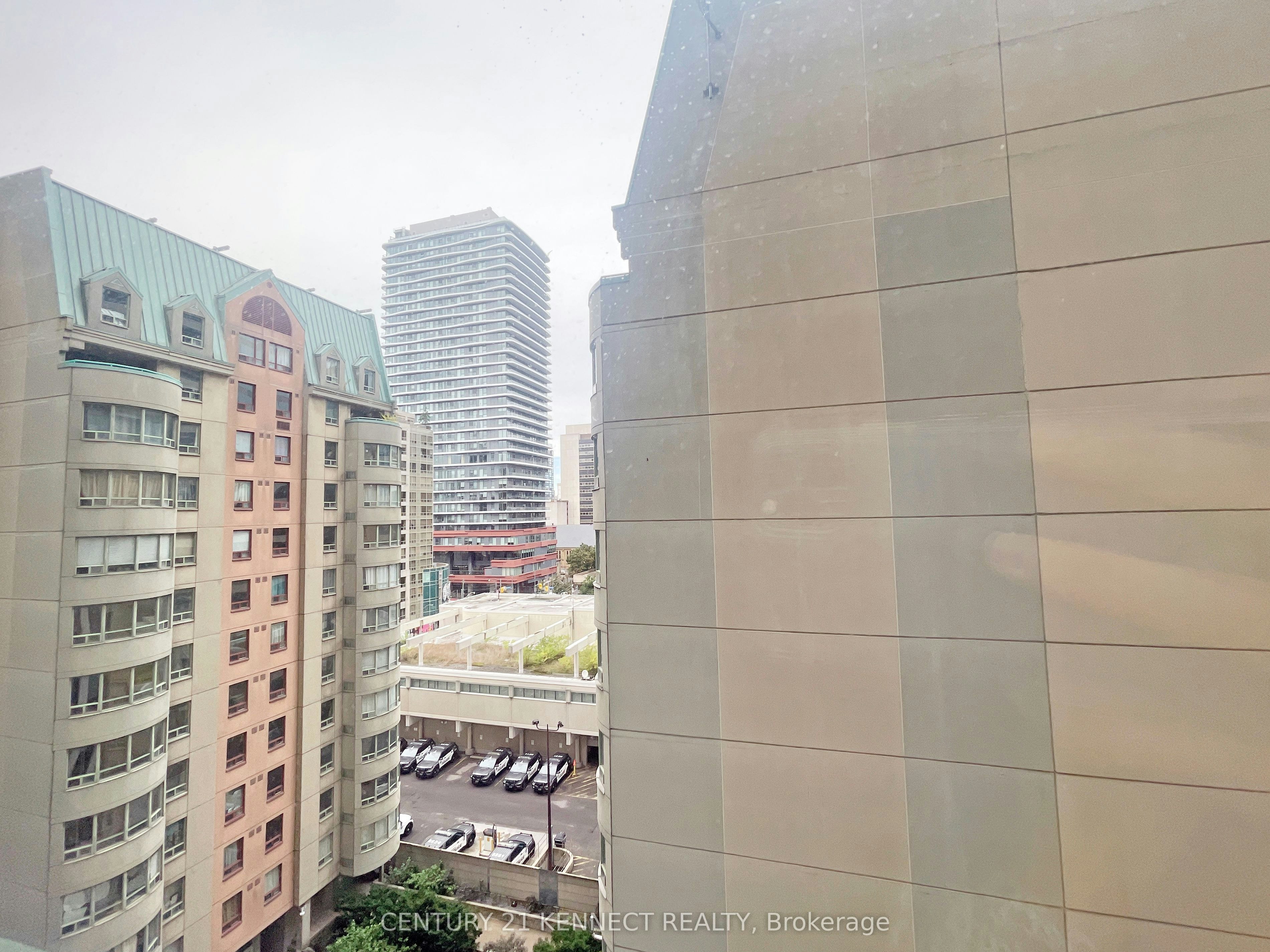 720-238 Simcoe Street, Toronto, ON, M5T 1T4 - 14