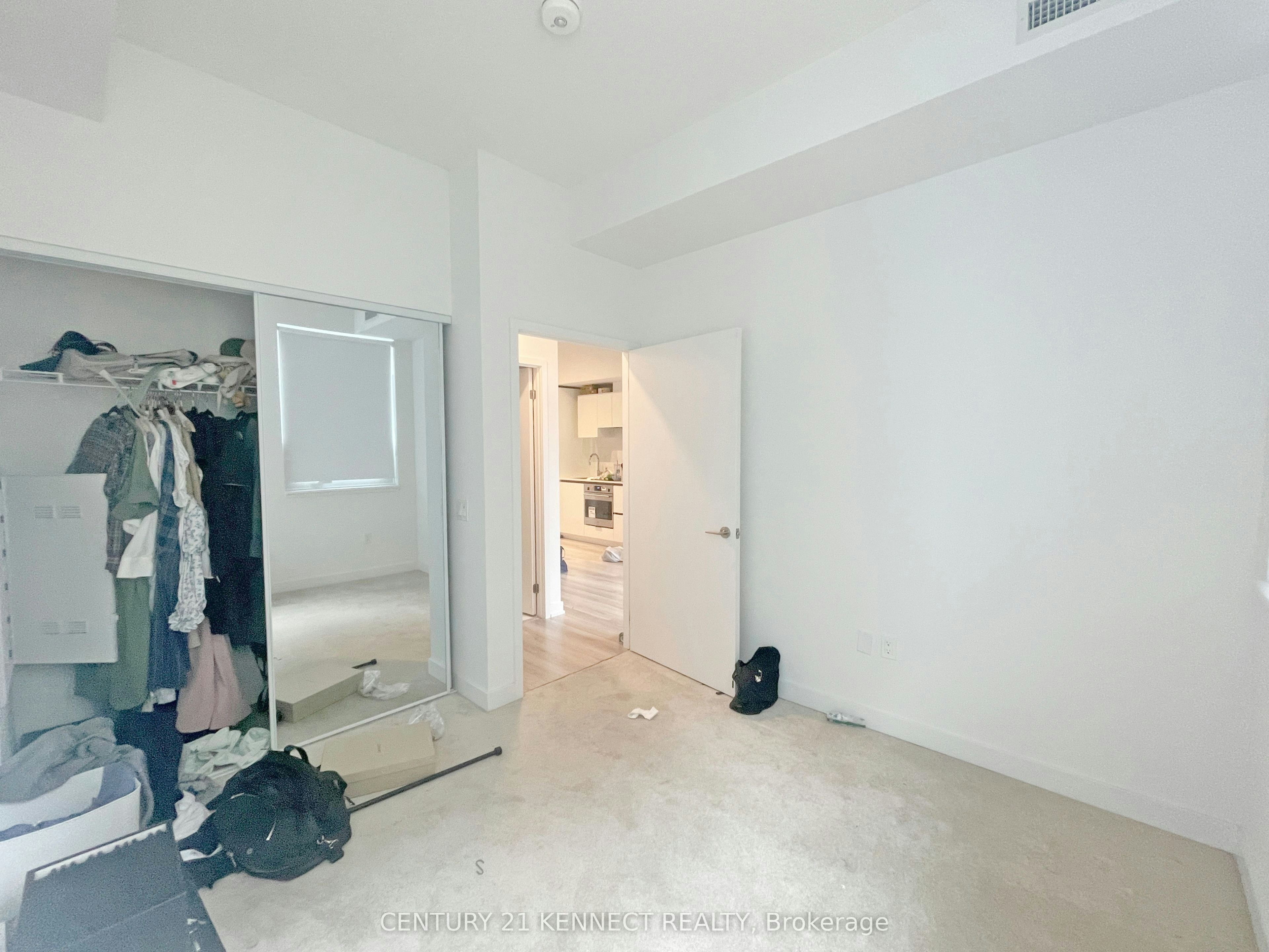 720-238 Simcoe Street, Toronto, ON, M5T 1T4 - 10