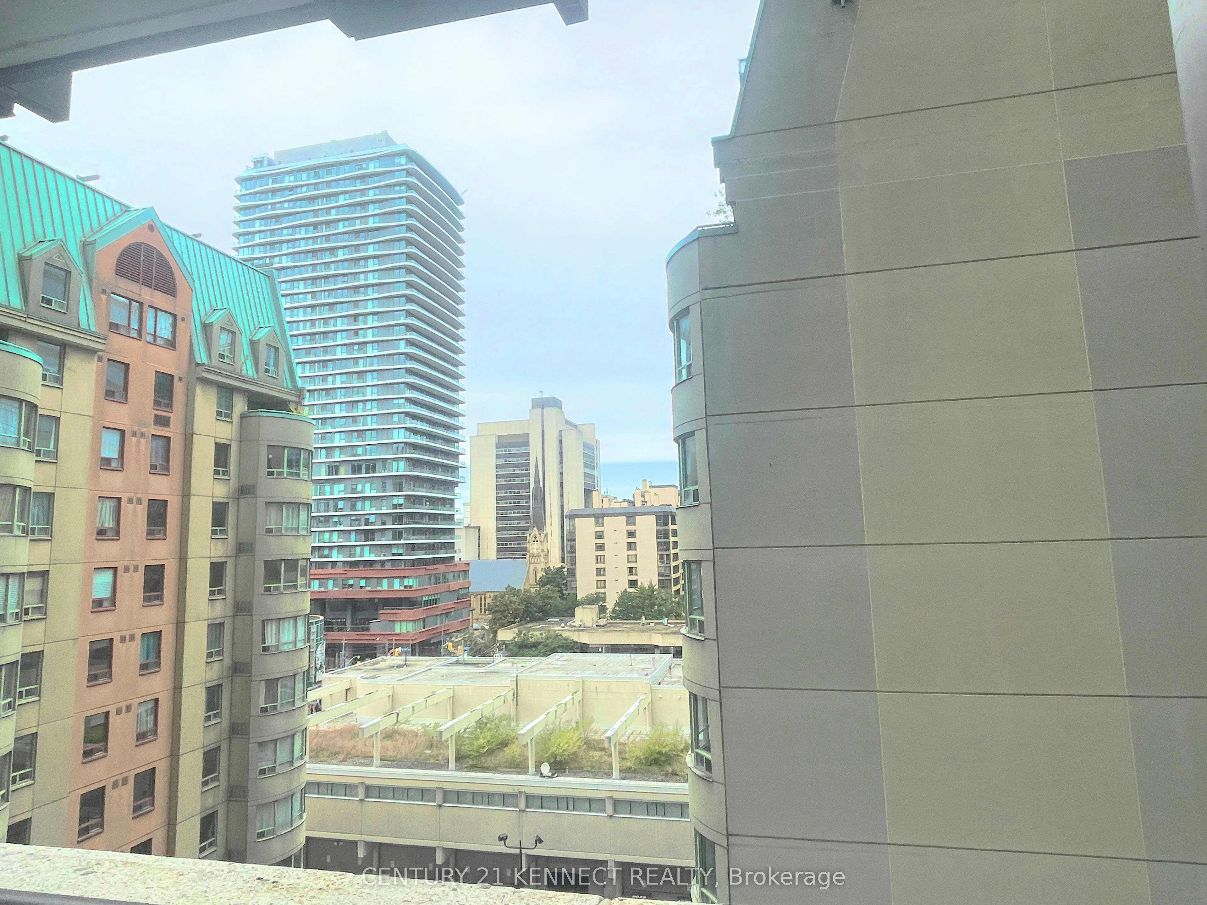 720-238 Simcoe Street, Toronto, ON, M5T 1T4 - 15
