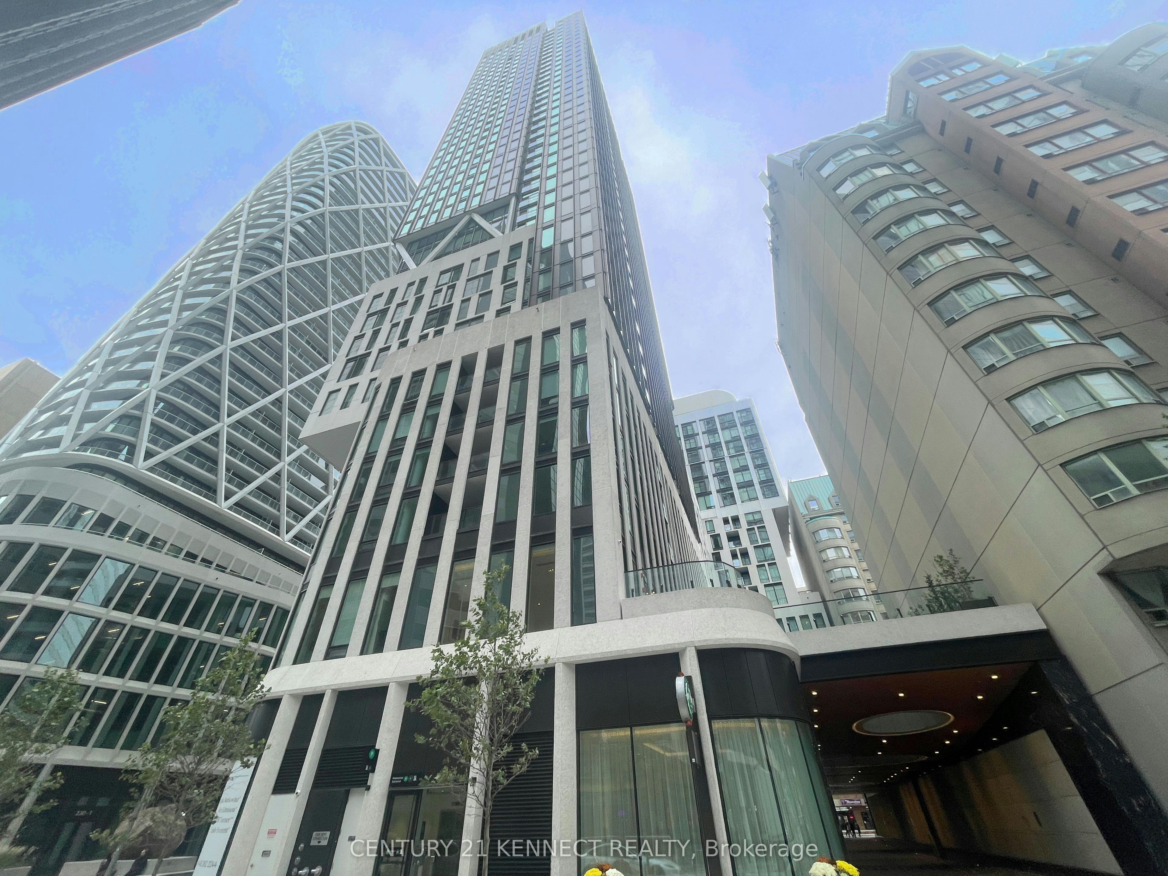 720-238 Simcoe Street, Toronto, ON, M5T 1T4