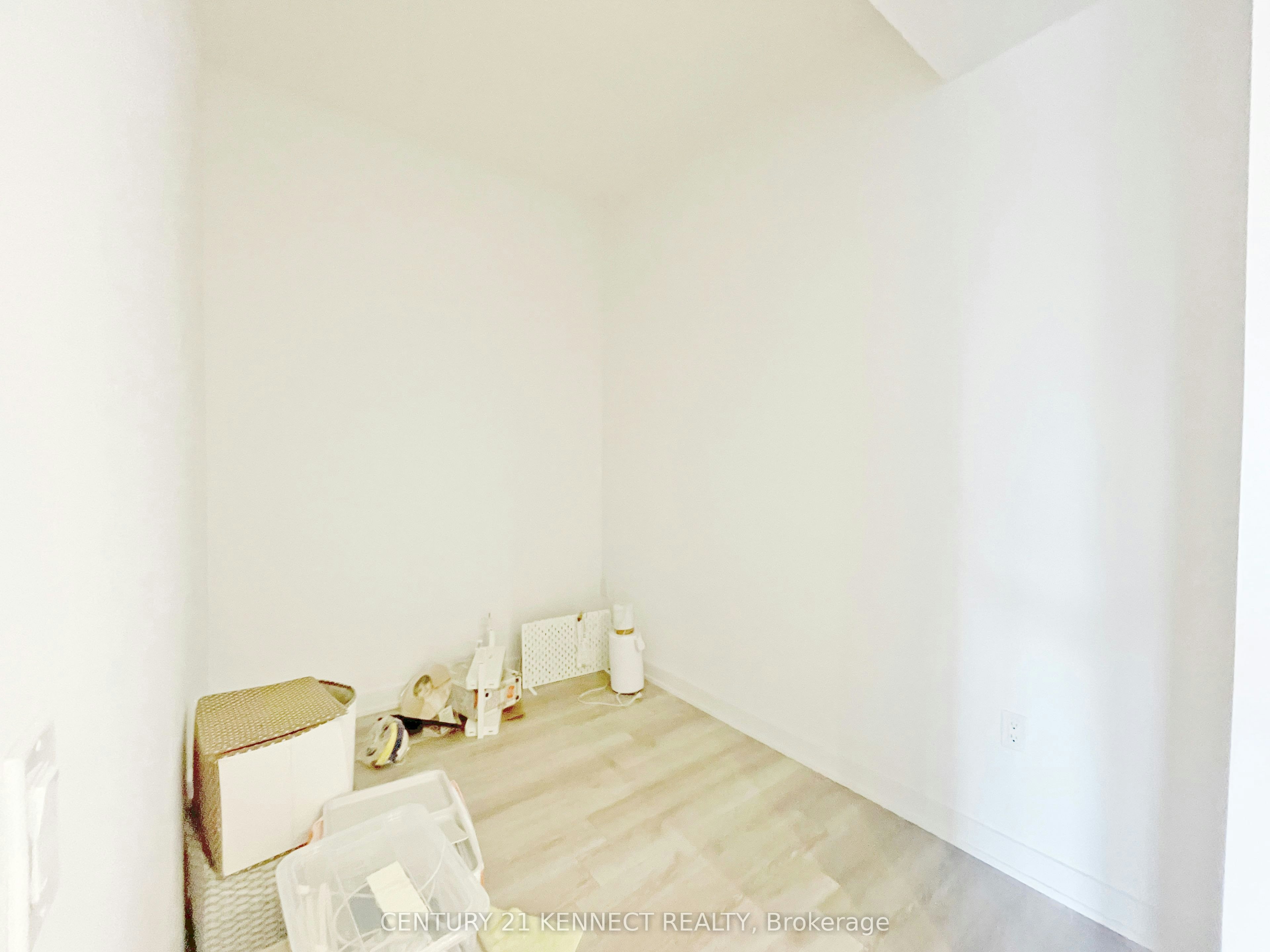 720-238 Simcoe Street, Toronto, ON, M5T 1T4 - 11