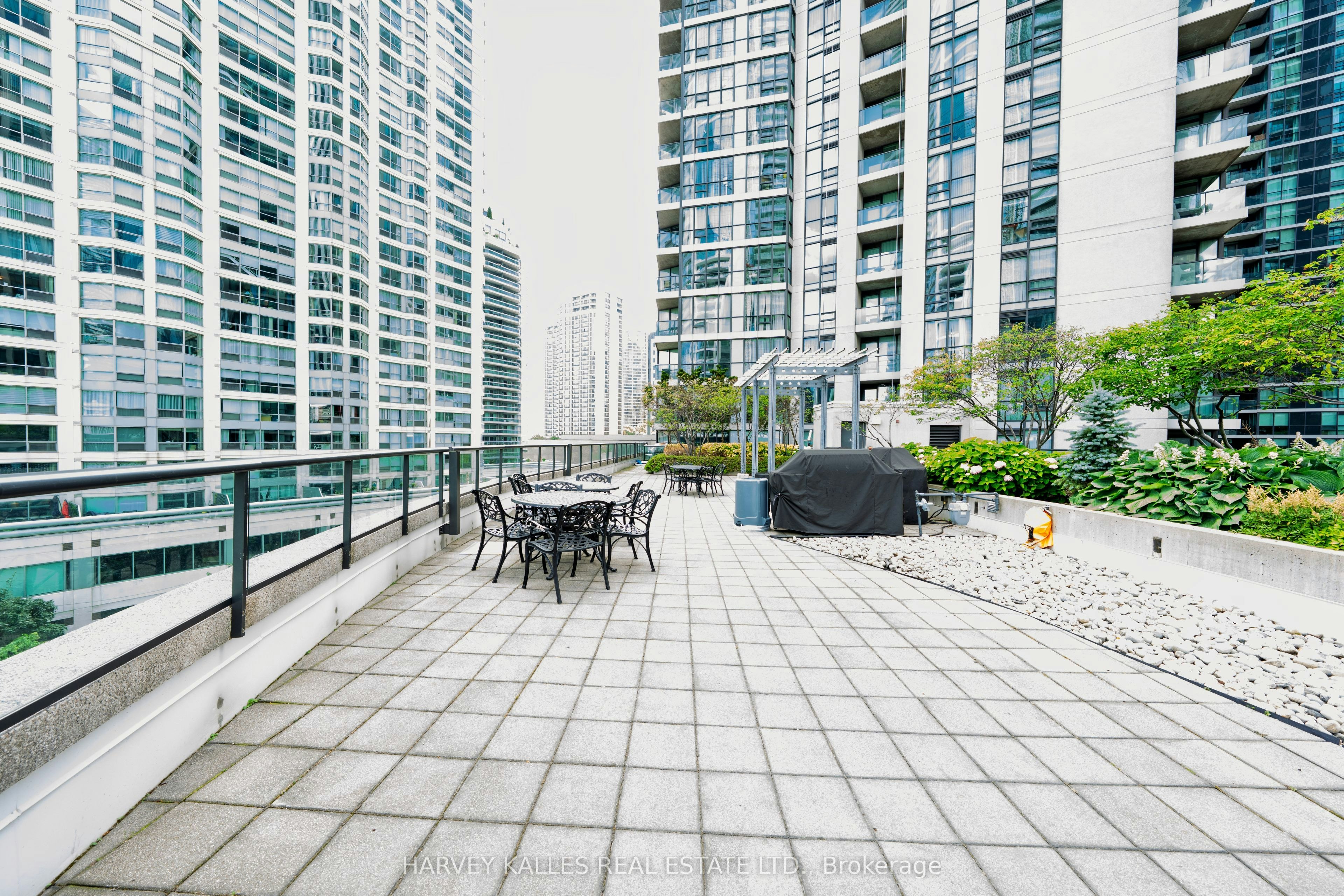 3211-16 Yonge Street, Toronto, ON, M5E 2A1 - 38