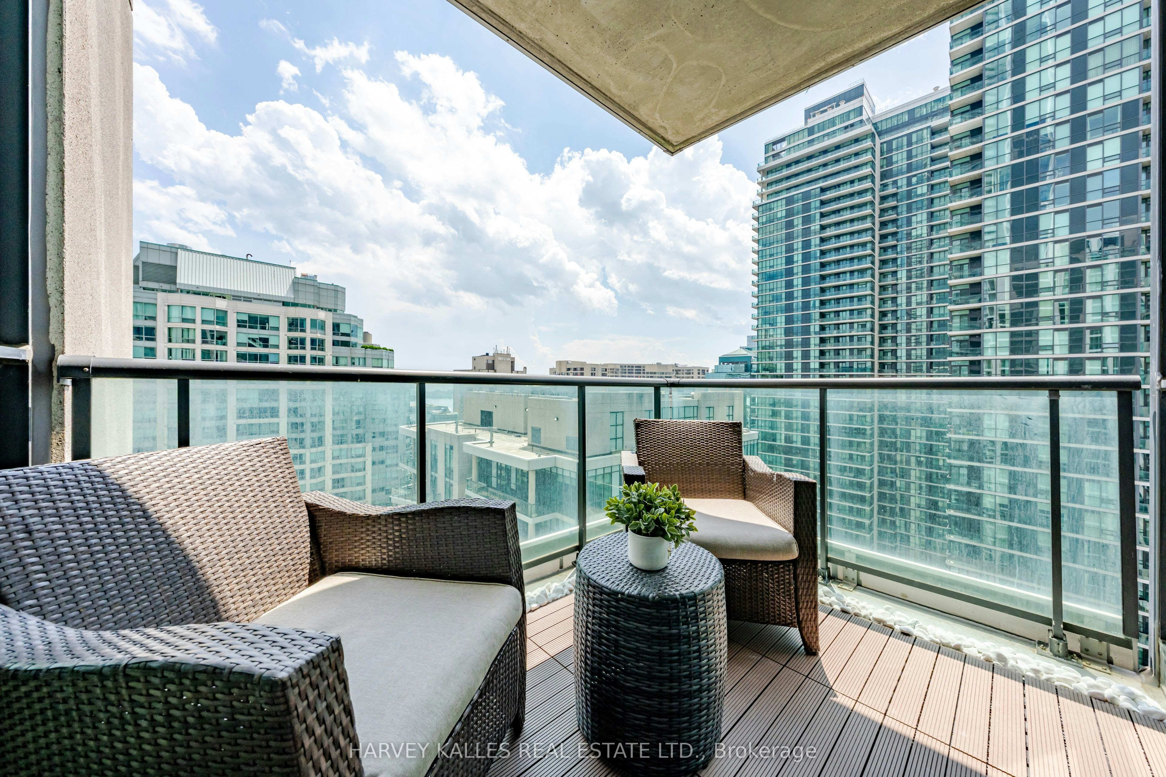 3211-16 Yonge Street, Toronto, ON, M5E 2A1 - 15