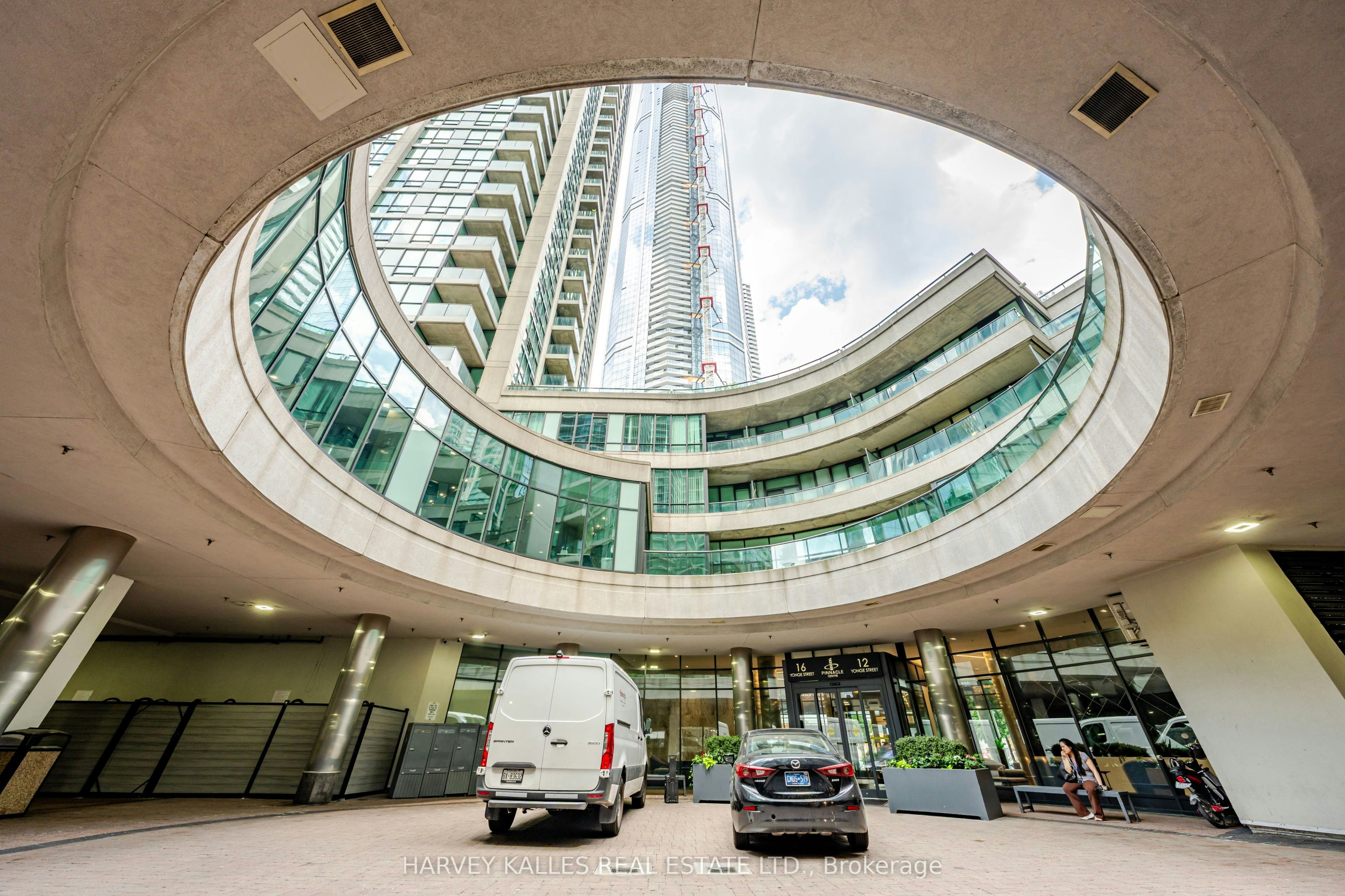 3211-16 Yonge Street, Toronto, ON, M5E 2A1 - 40