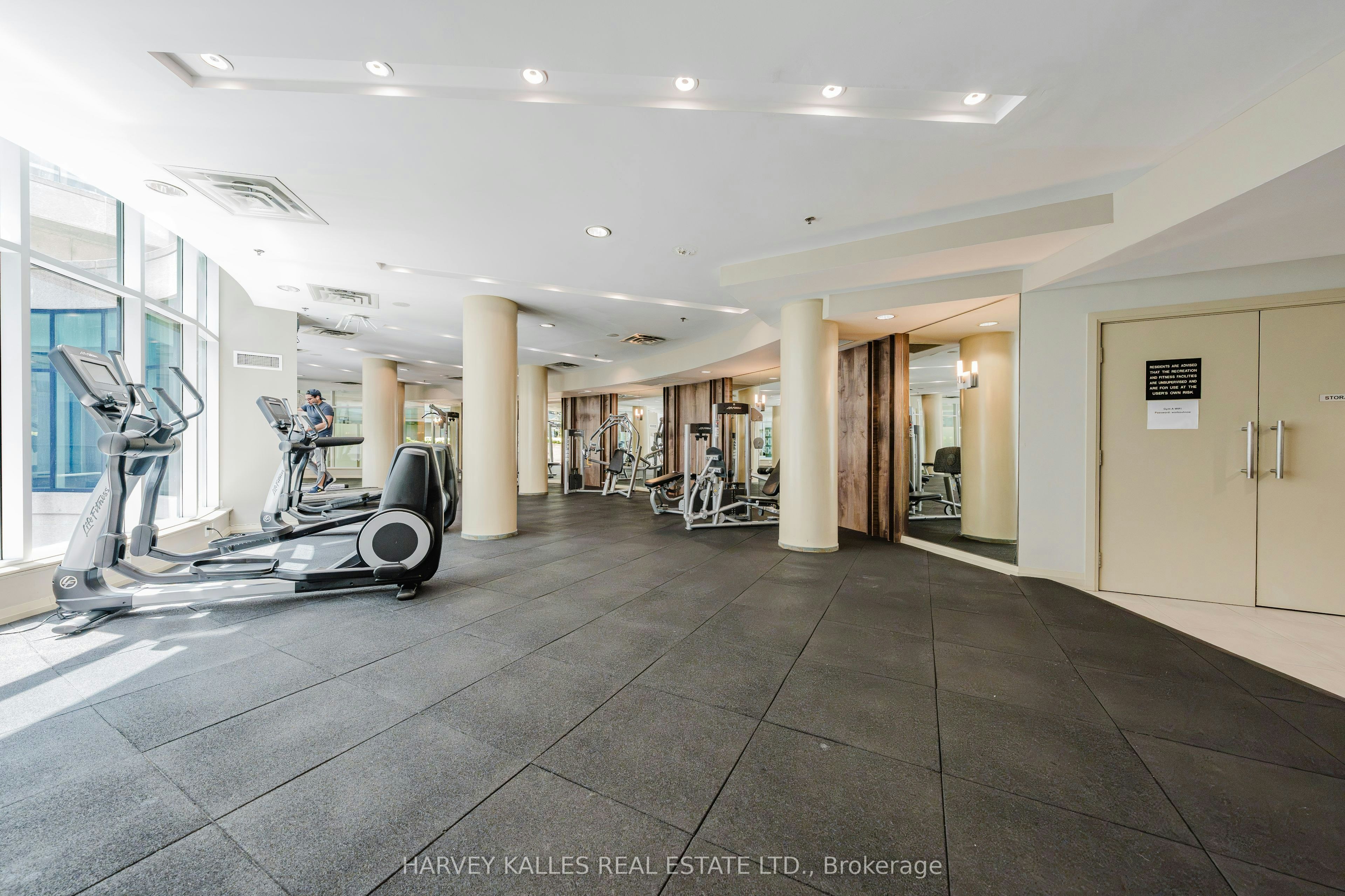 3211-16 Yonge Street, Toronto, ON, M5E 2A1 - 37