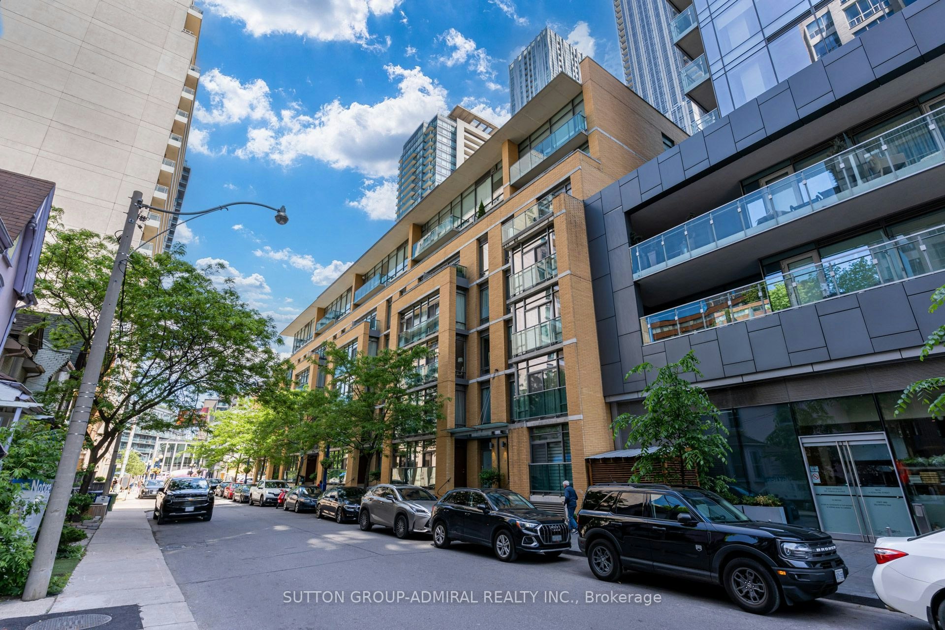 104-21 Scollard Street, Toronto, ON, M5R 1G1 - 4