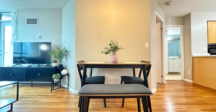 1715-18 Yonge Street, Toronto, ON, M5E 1Z8 - 3