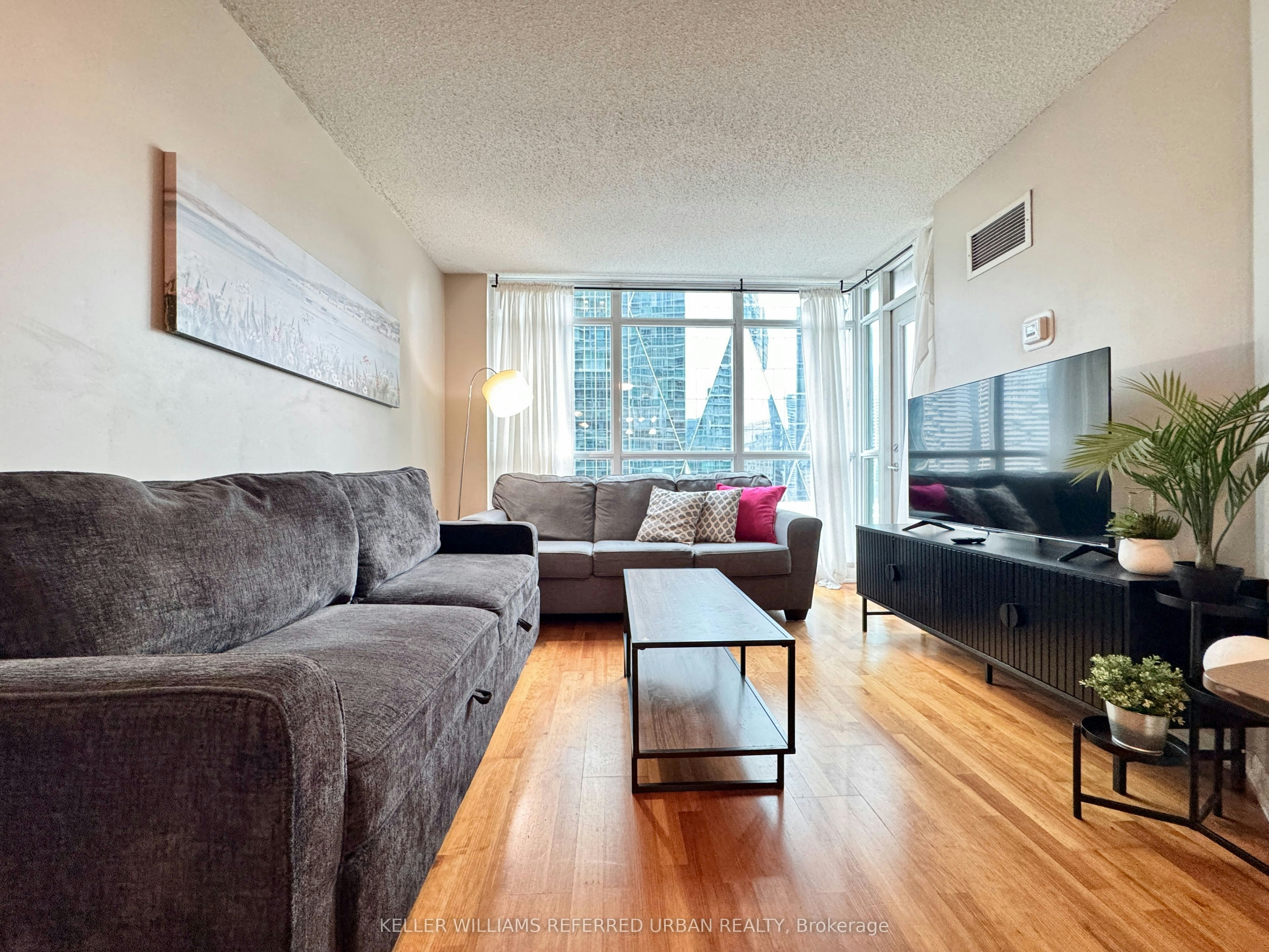 1715-18 Yonge Street, Toronto, ON, M5E 1Z8 - 4