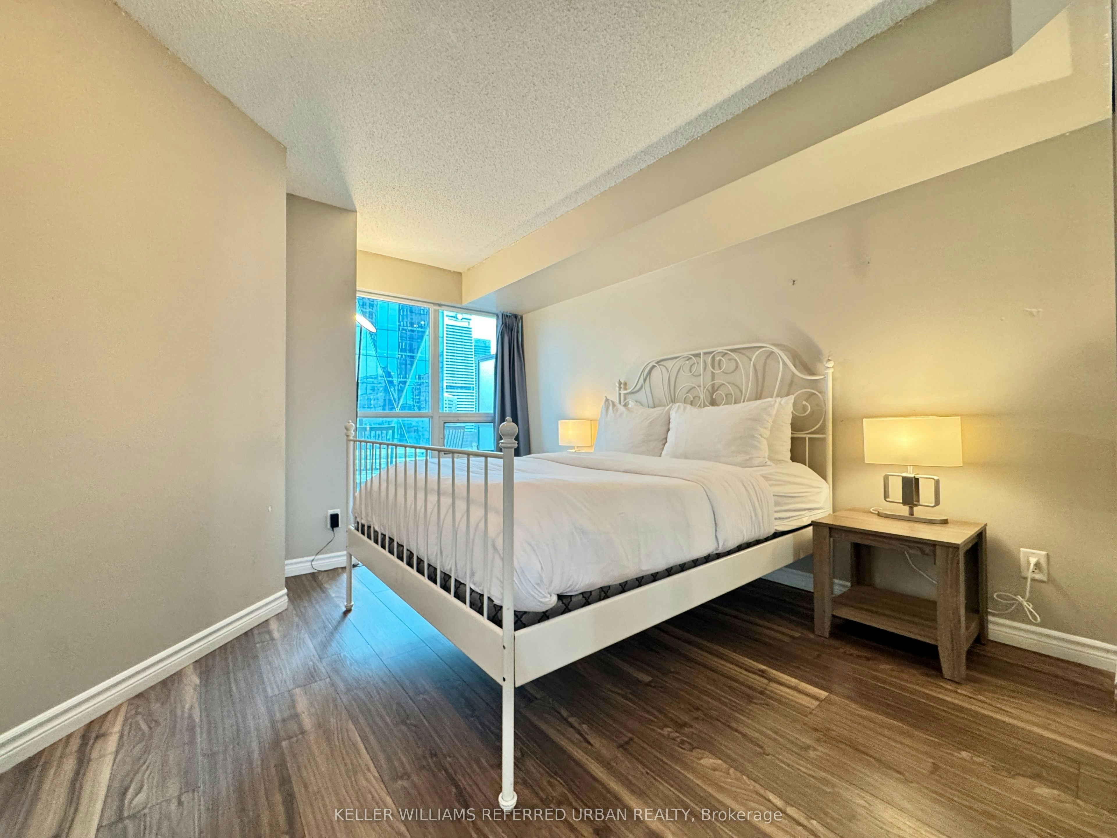1715-18 Yonge Street, Toronto, ON, M5E 1Z8 - 7