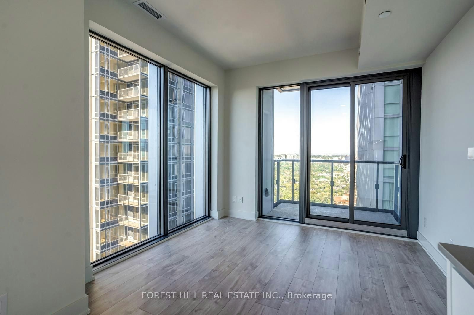 4002-8 Cumberland Street, Toronto, ON, M4W 0B6 - 7
