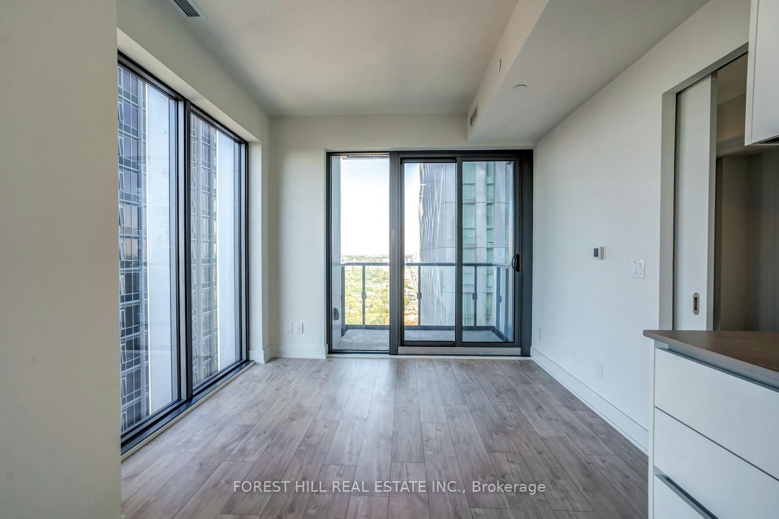 4002-8 Cumberland Street, Toronto, ON, M4W 0B6 - 5