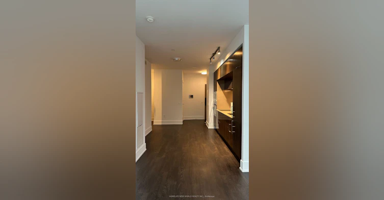 3306-10 York Street, Toronto, ON, M5J 2Z2 - 7
