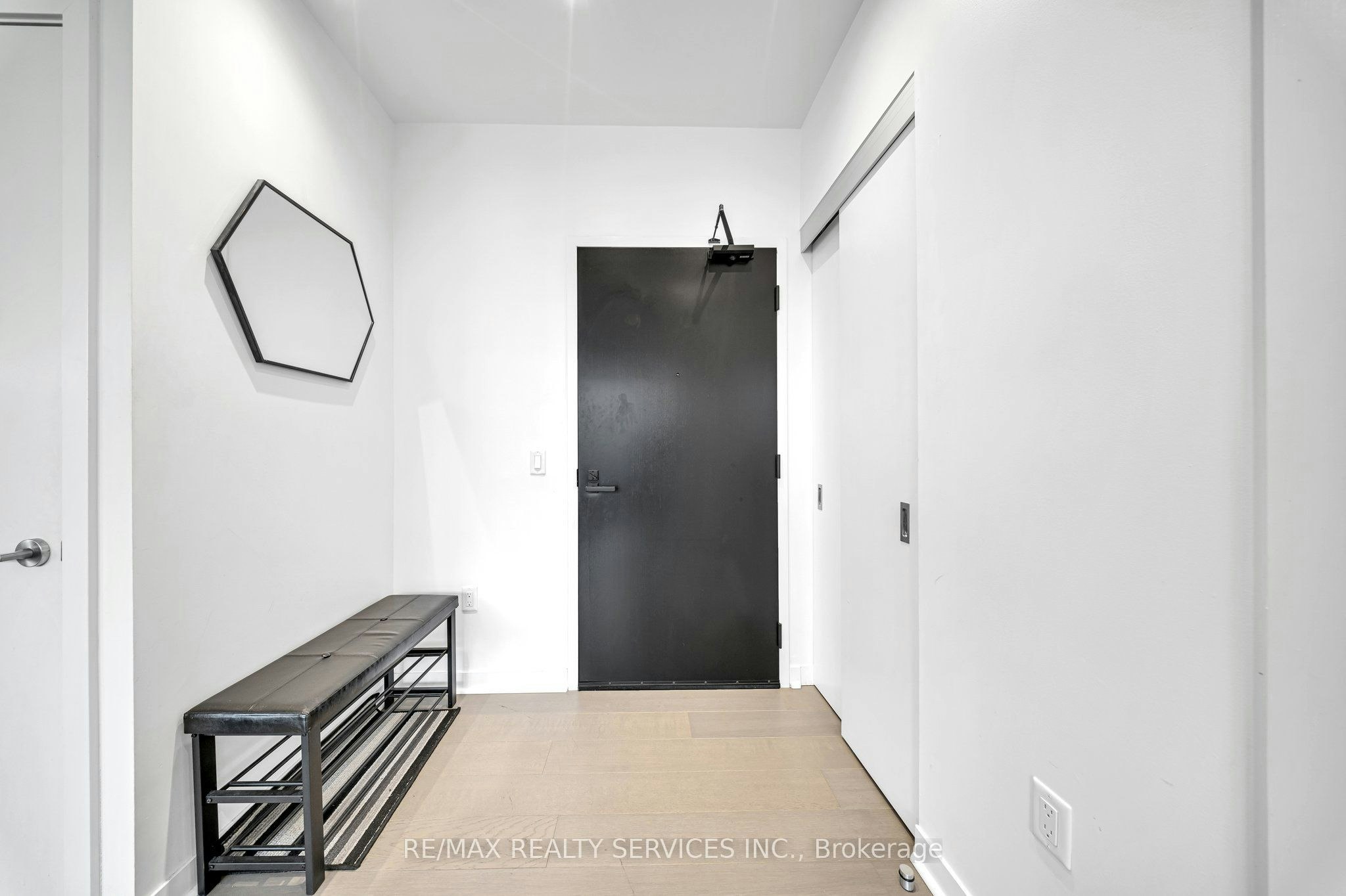 1404-501 Adelaide Street W, Toronto, ON, M5V 0R3 - 4