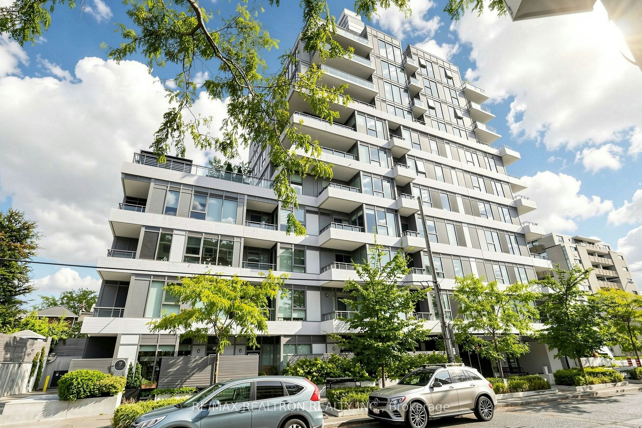 308-1 Cardiff Road, Toronto, ON, M4P 0G2