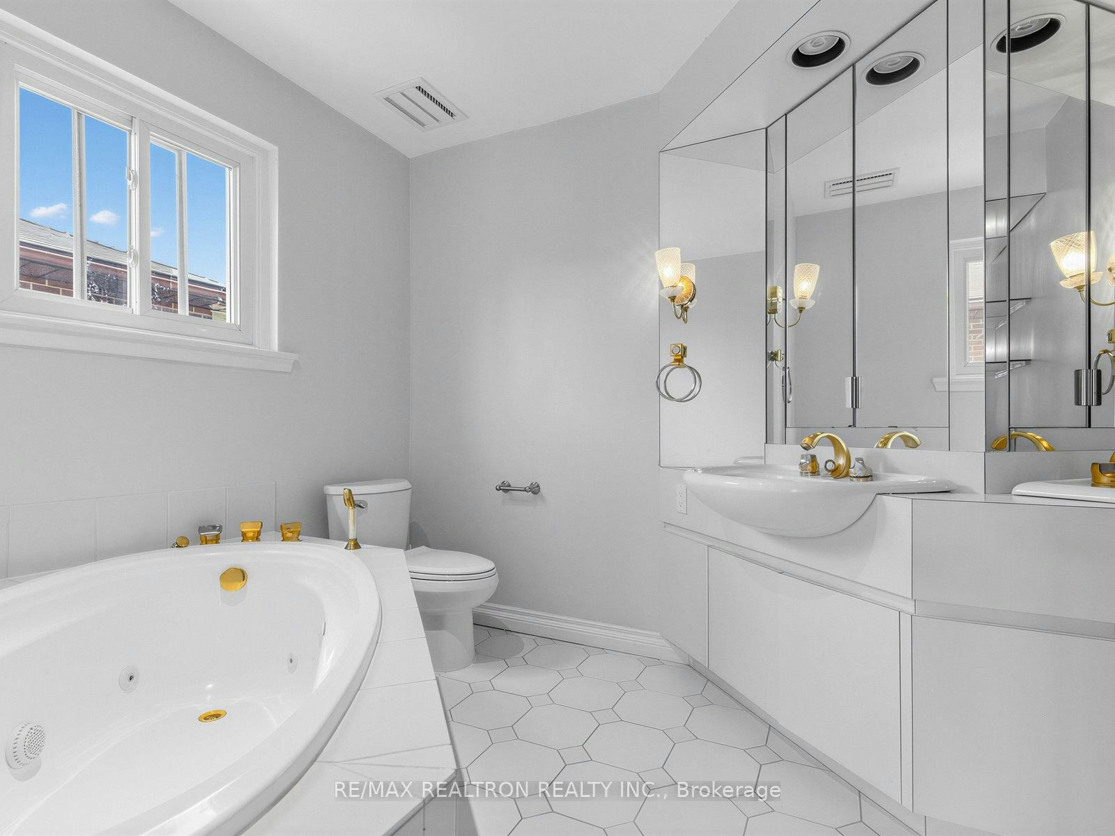 42 Apollo Drive, Toronto, ON, M3B 2G8 - 22