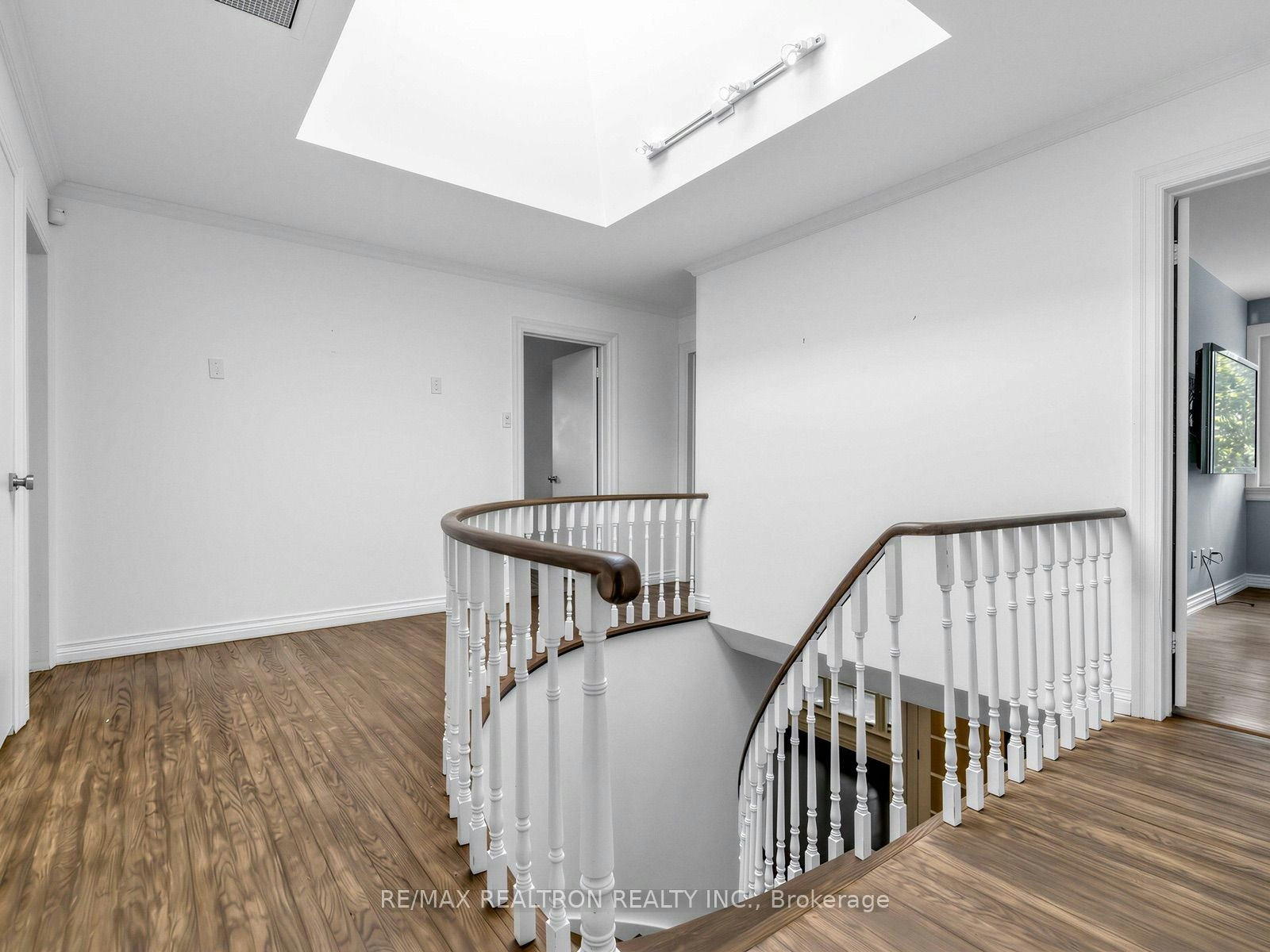 42 Apollo Drive, Toronto, ON, M3B 2G8 - 19