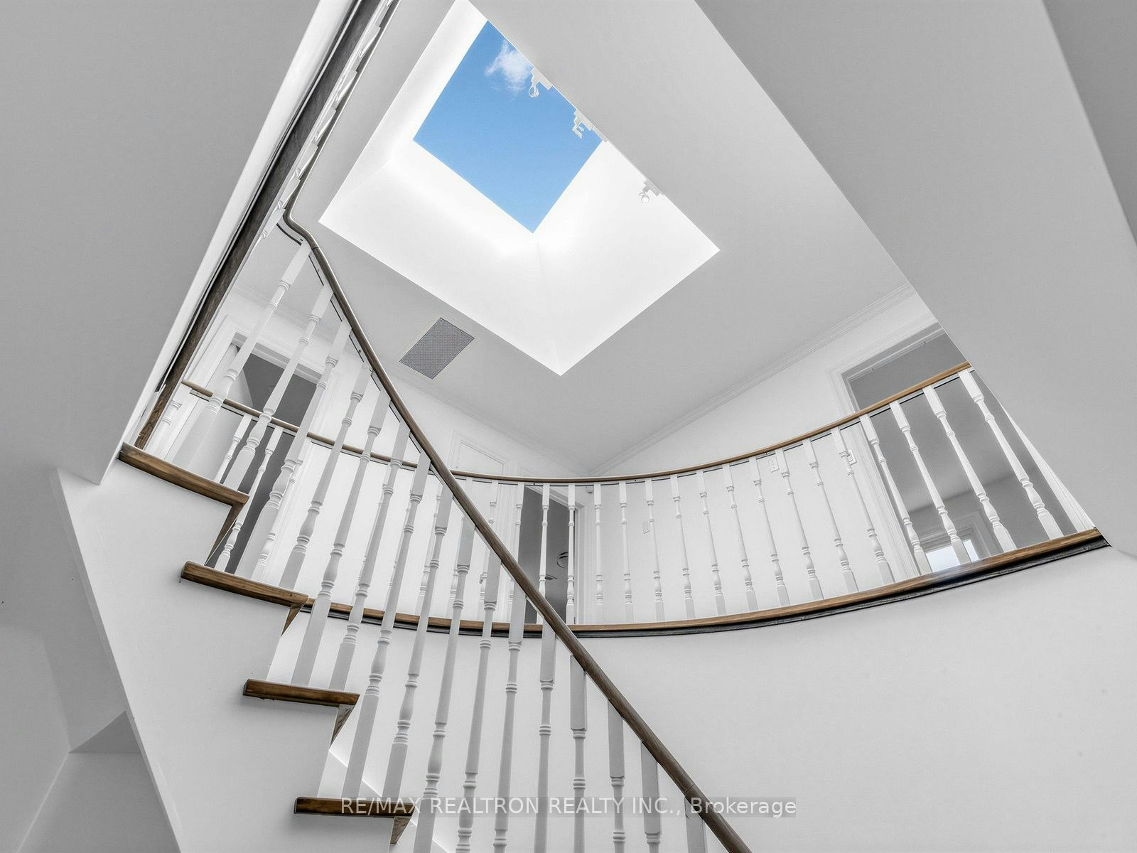 42 Apollo Drive, Toronto, ON, M3B 2G8 - 3