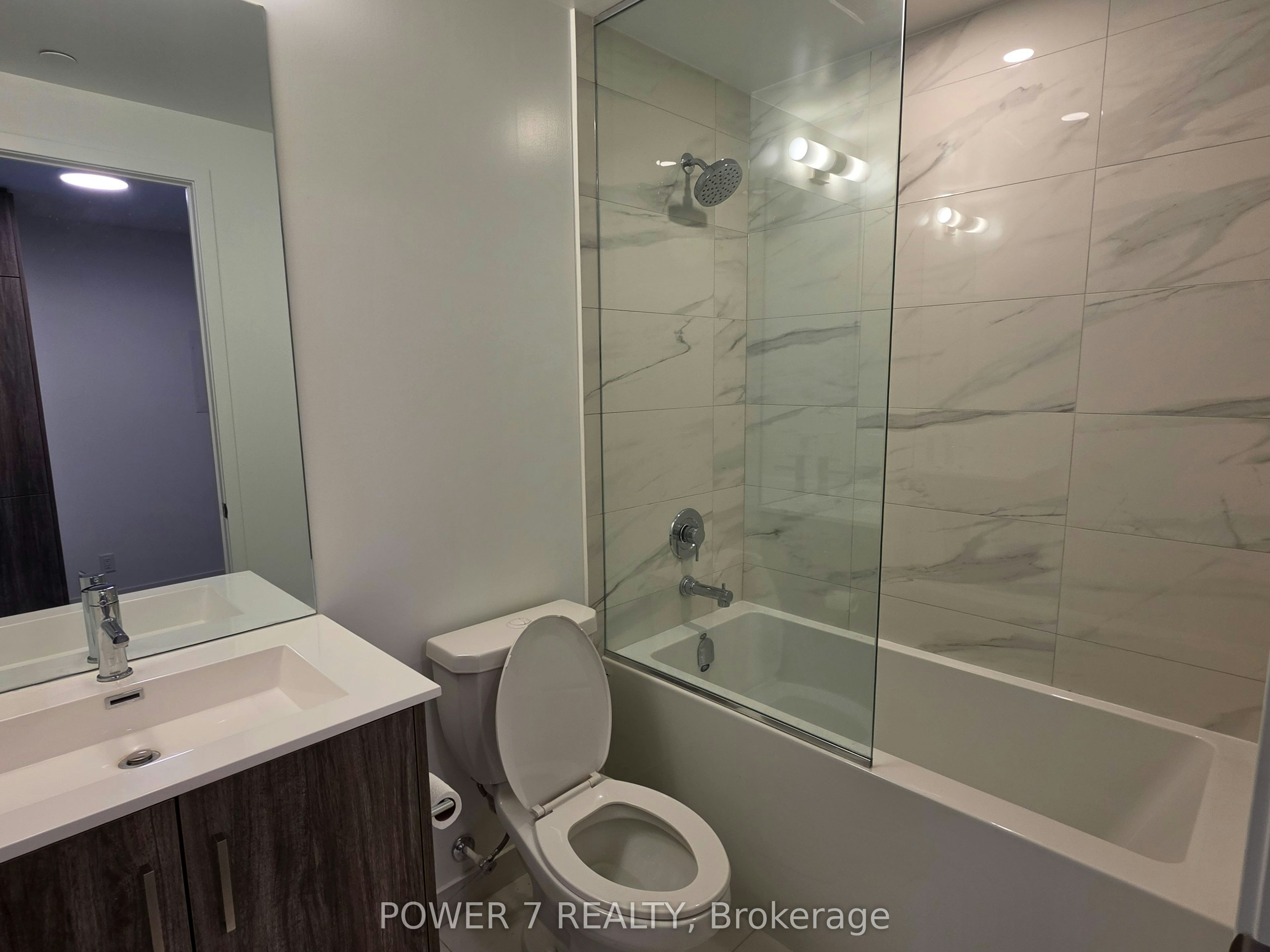 1911-180 Front Street E, Toronto, ON, M5A 0A9 - 9