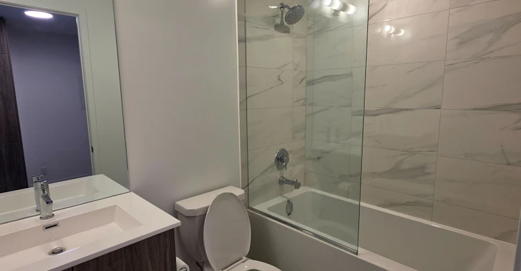 1911-180 Front Street E, Toronto, ON, M5A 0A9 - 9