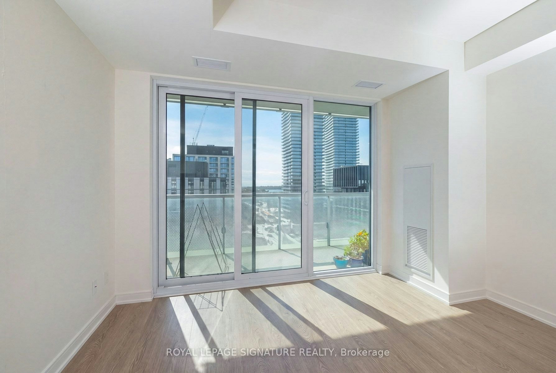 1112-425 Front Street E, Toronto, ON, M5A 0X2 - 4