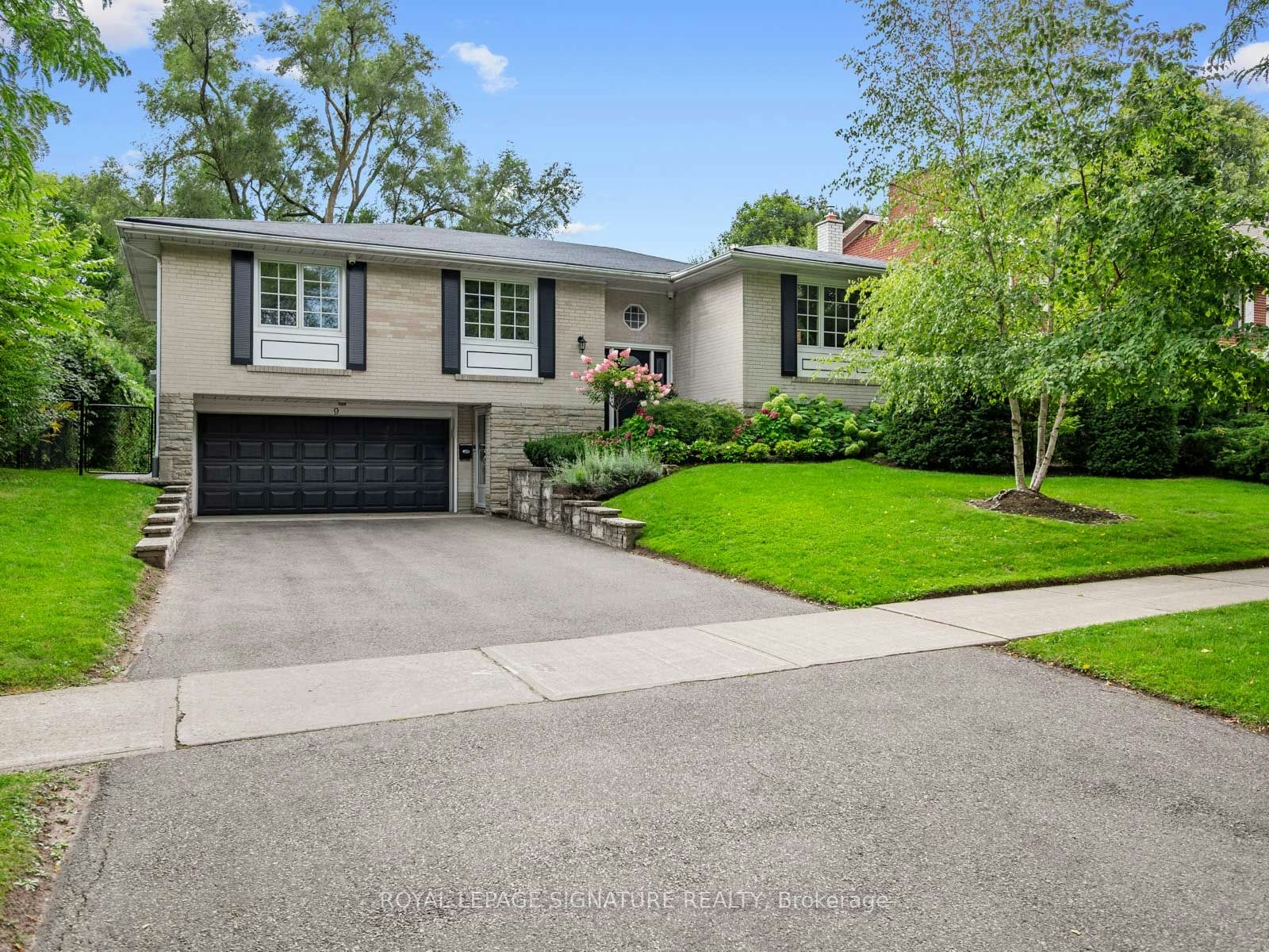 9 Danville Drive, Toronto, ON, M2P 1H7