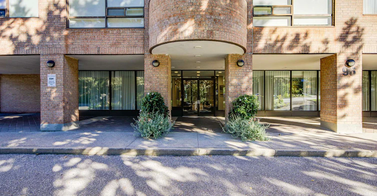 301-96 Fifeshire Road, Toronto, ON, M2L 2X9 - 3