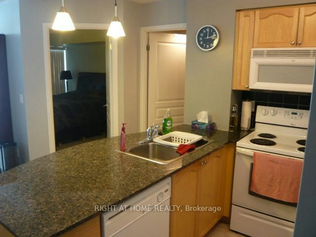 2807-18 Yonge Street, Toronto, ON, M5E 1Z8 - 9