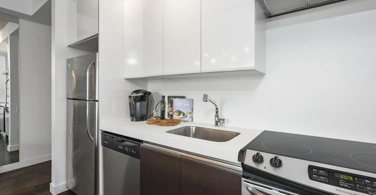 722-75 Portland Street, Toronto, ON, M5V 2M9 - 6
