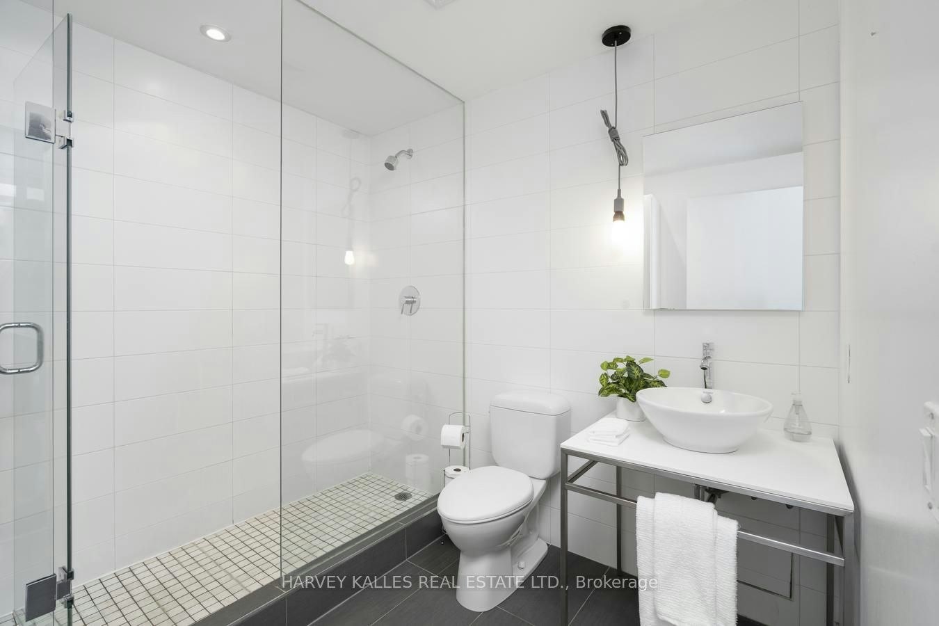 722-75 Portland Street, Toronto, ON, M5V 2M9 - 12