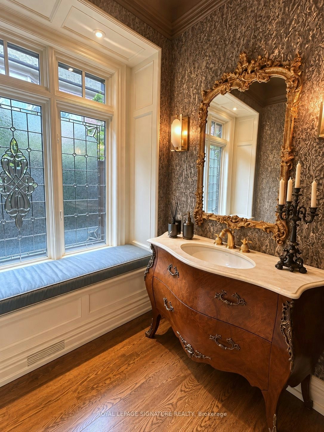 1 Oakley Place, Toronto, ON, M2P 2G3 - 5
