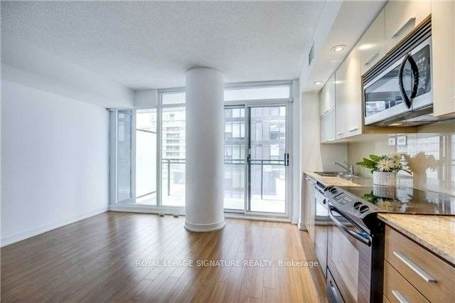 623-8 Telegram Mews, Toronto, ON, M5V 3Z5 - 2
