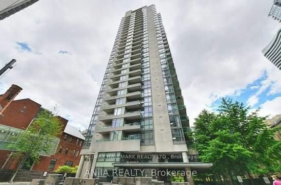 803-281 Mutual Street, Toronto, ON, M4Y 3C4