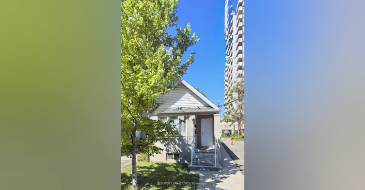 BSMT-692 Northcliffe Boulevard, Toronto, ON, M6E 3M4