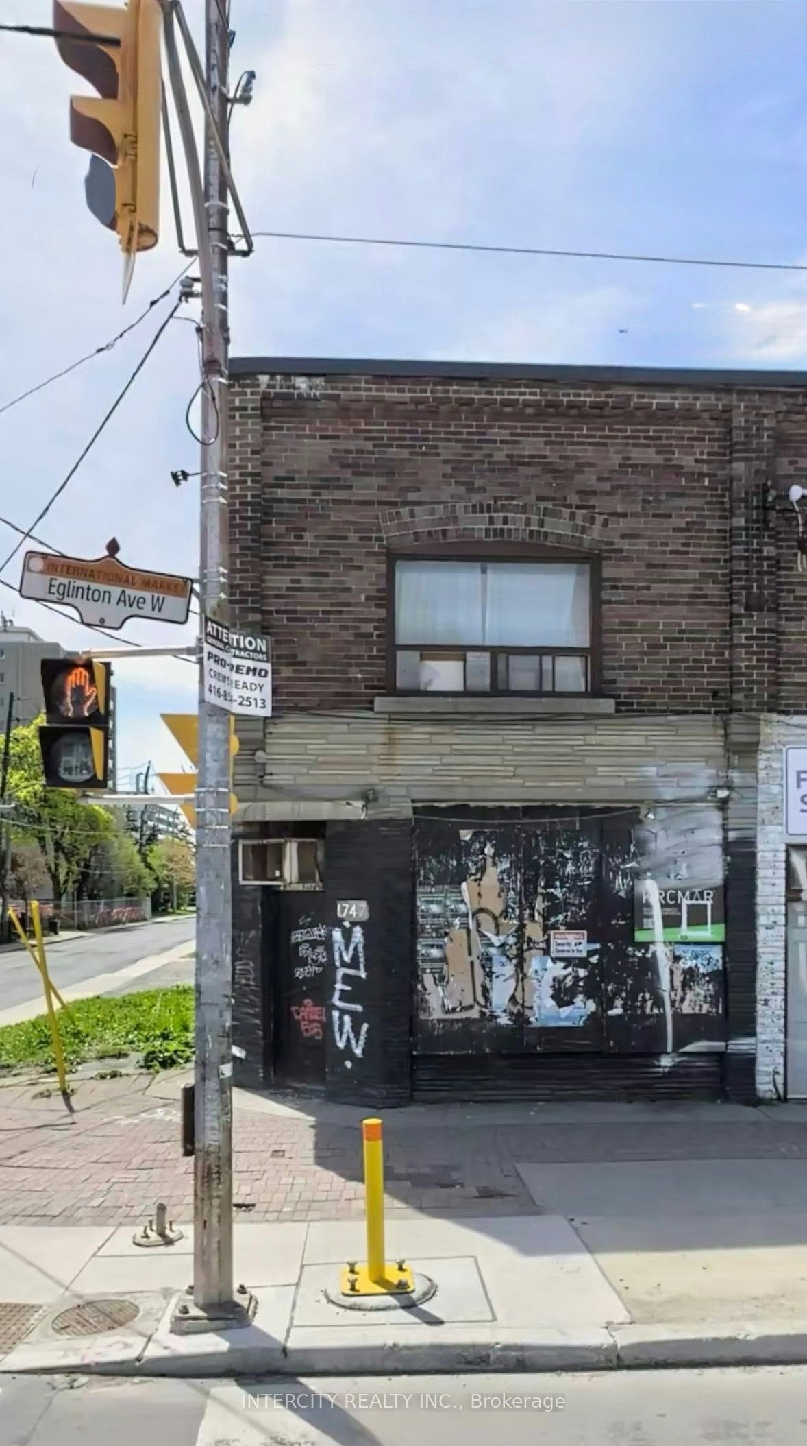 1747 Eglinton Avenue, Toronto, ON, M6E 2H7