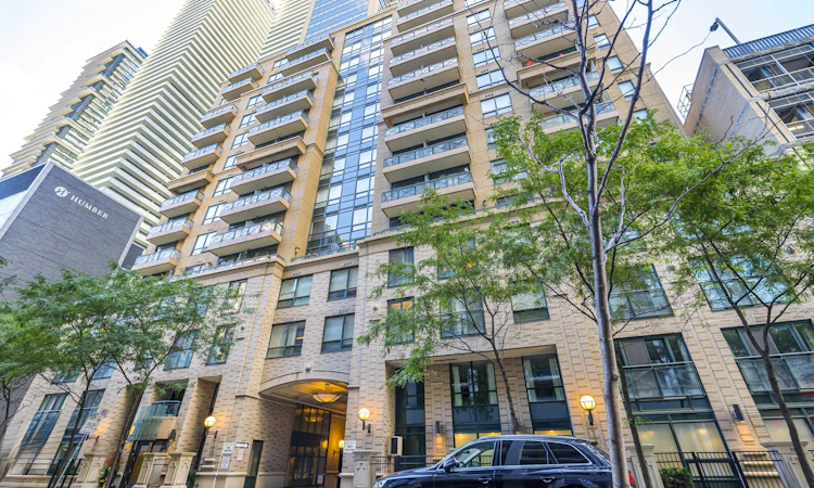 1110-35 Hayden Street
