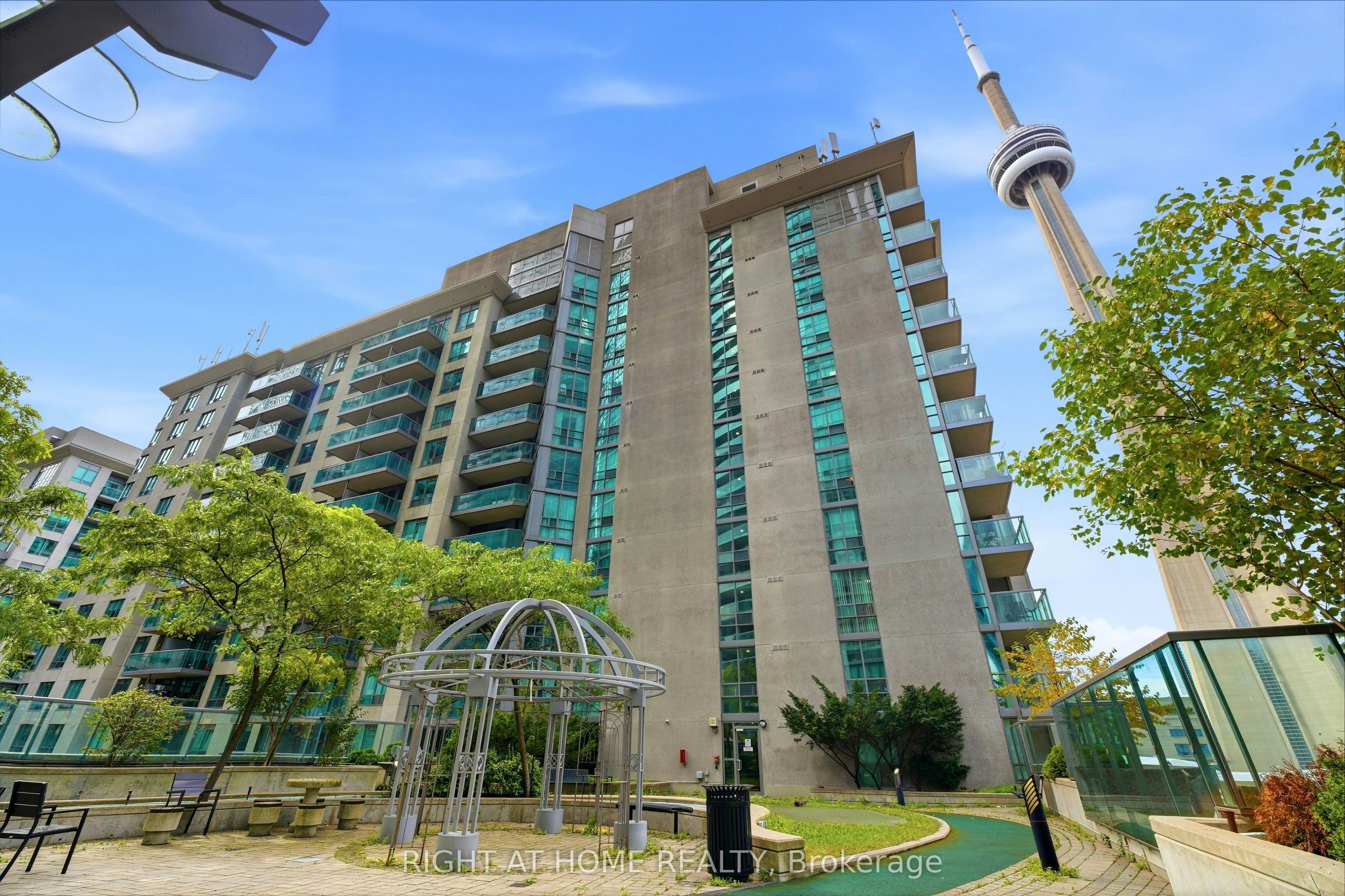 701-51 Lower Simcoe Street, Toronto, ON, M5J 3A2 - 17