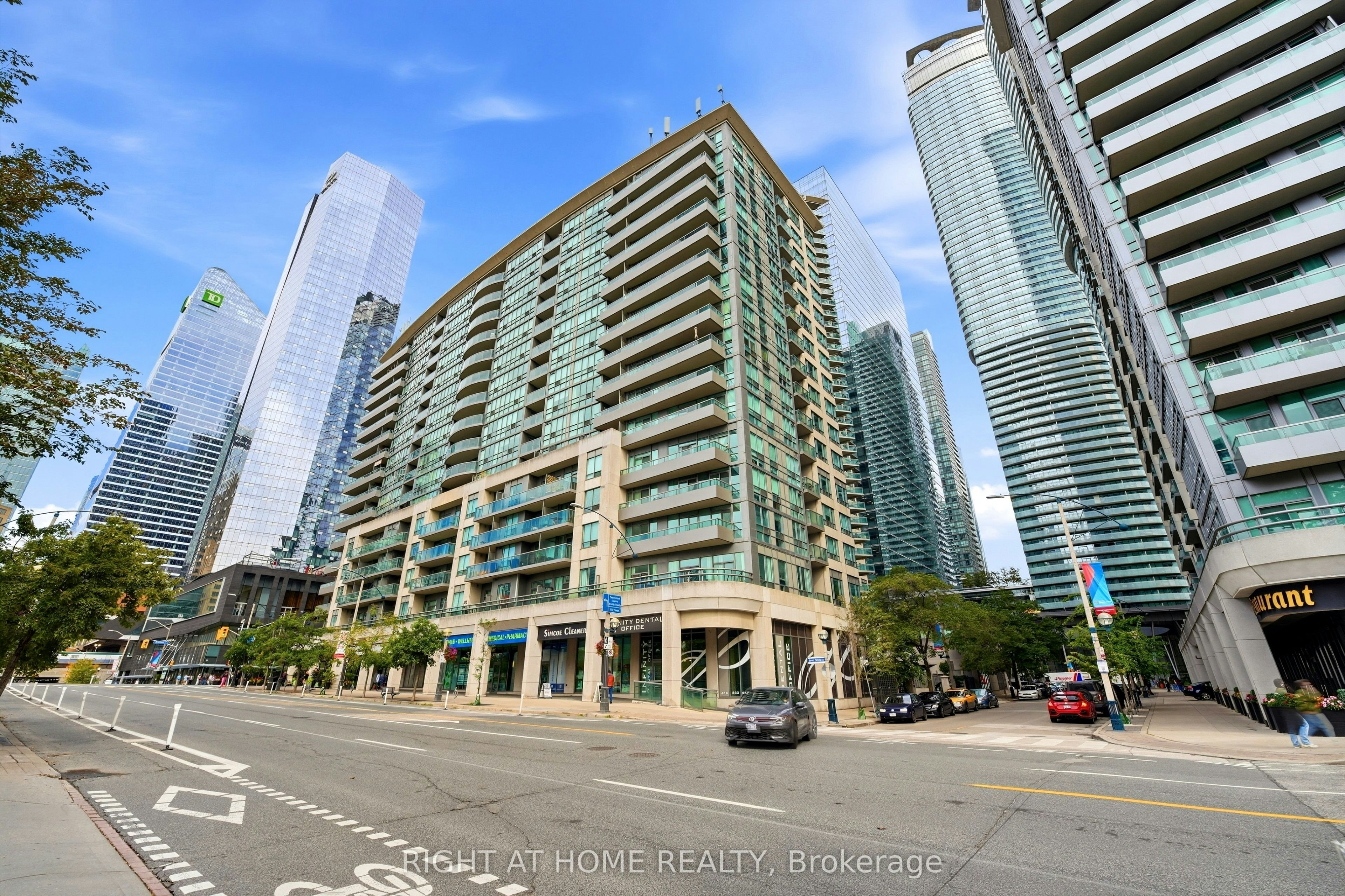 701-51 Lower Simcoe Street, Toronto, ON, M5J 3A2 - 18