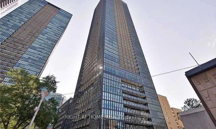 2508-101 Charles Street E