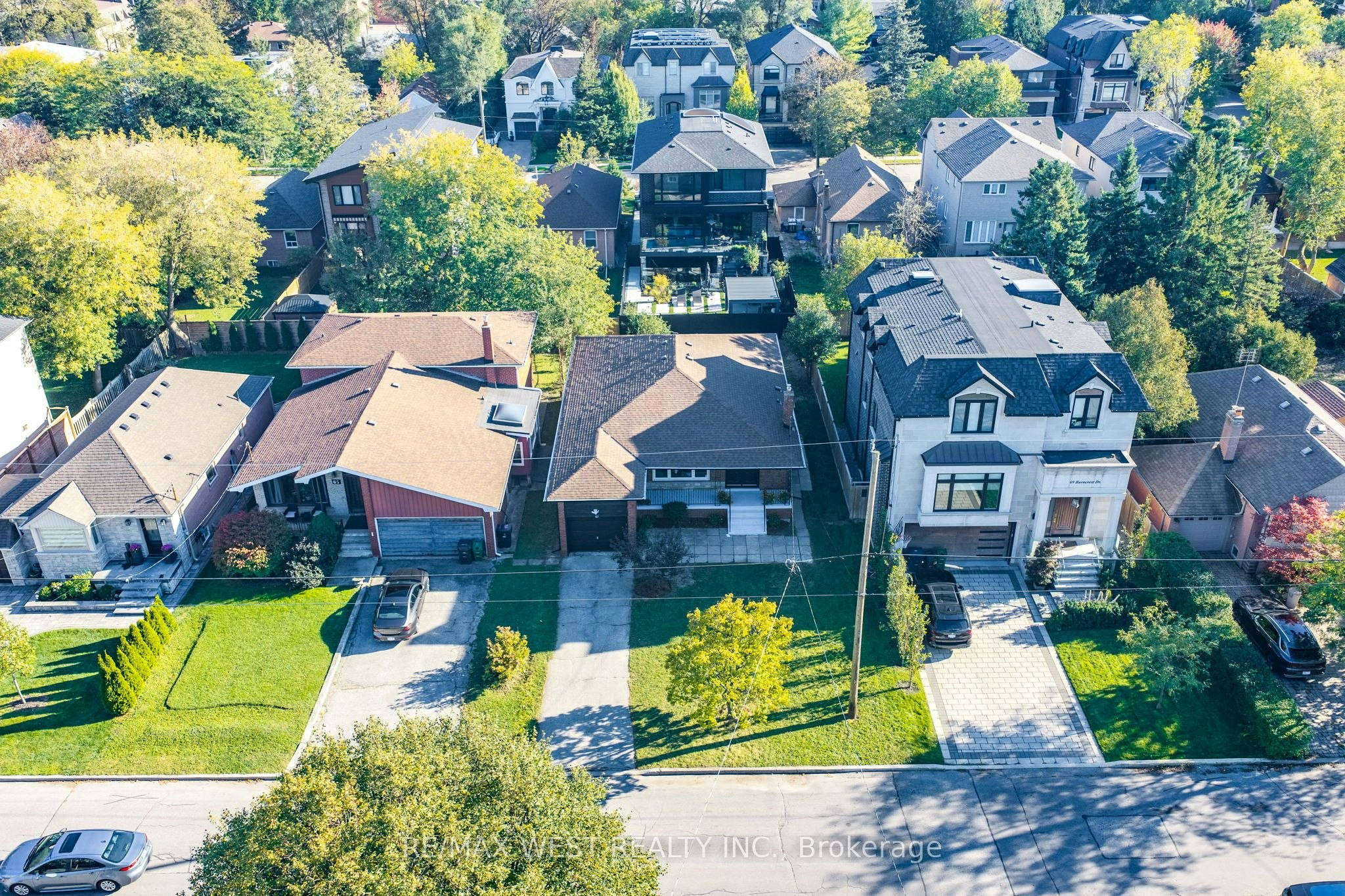 67 Burncrest Drive, Toronto, ON, M5M 2Z4
