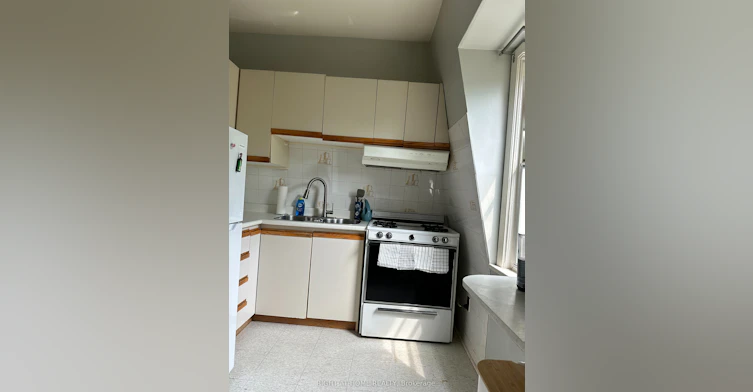 Apt A-483 Manning Avenue, Toronto, ON, M6G 2V8 - 9