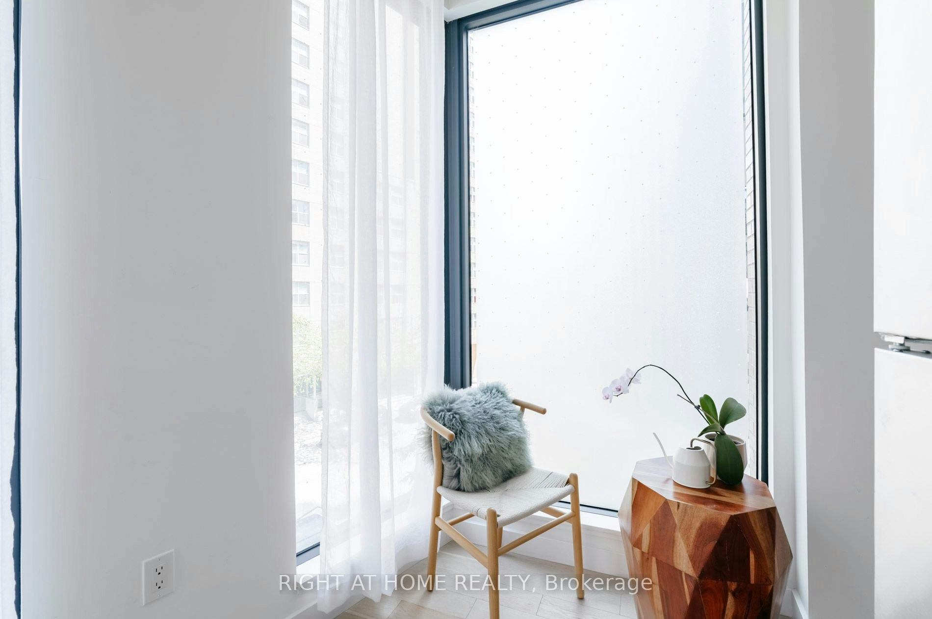 210-2A Church Street, Toronto, ON, M5E 0E1 - 4